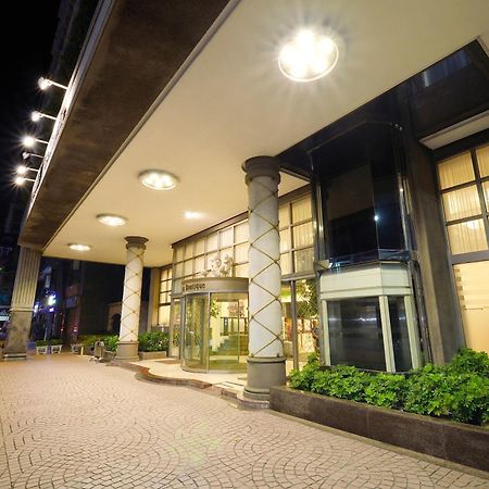 Hotel Lees Boutique Kaohsiung Esterno foto